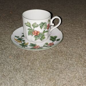 Seltmann Weiden Spulmaschinenfest waldbeere/ forest berries Tea Cup and Saucer